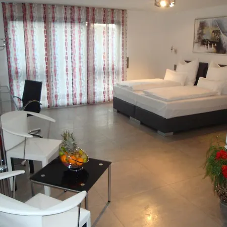 Hotell Zeitzeichen 3*